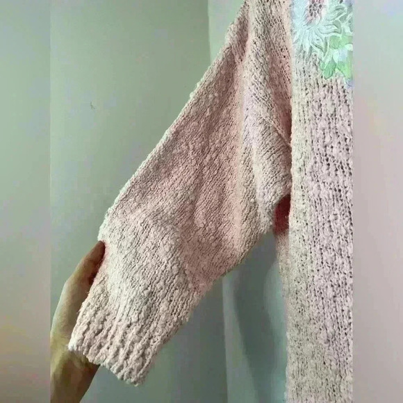 Vintage Paris Sports Club Prep Light Pink Knit Floral Embroidered Sweater Small - Picture 9 of 12